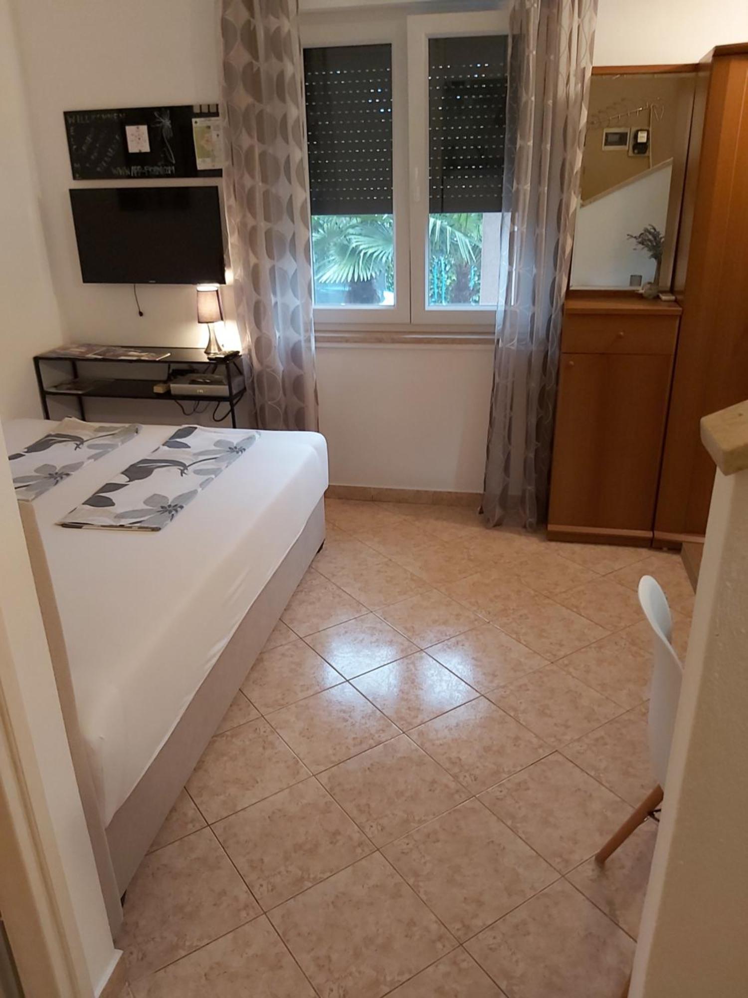 Ferienwohnung Mit 2 Schlafzimmer Oder Studio Apartment - Istrien-Fiorini بروتونيغلا المظهر الخارجي الصورة